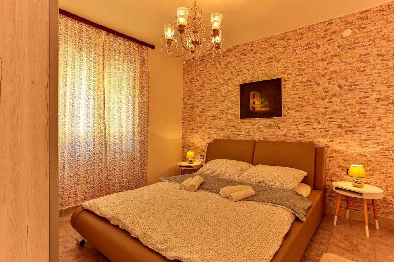 Apartments Dora Victoria Dream Medulin Luaran gambar